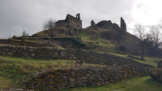  ruines du chateau d artias